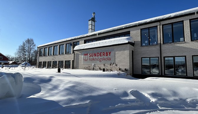 En vinterbild på Sunderby folkhögskola